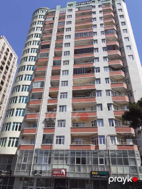 Satılır 4 otaqlı yeni tikili 160 m² — Bakı