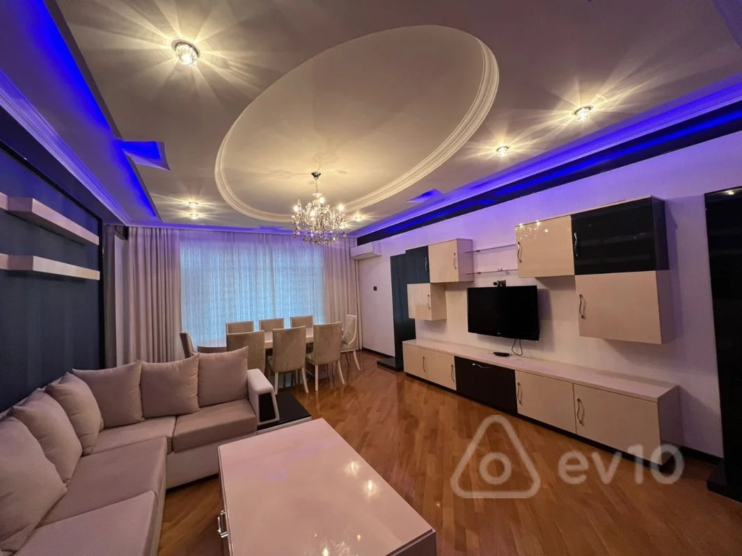 3 otaqlı mənzil, 130 m², Xətai metrosunun yaxınlığı — Bakı
