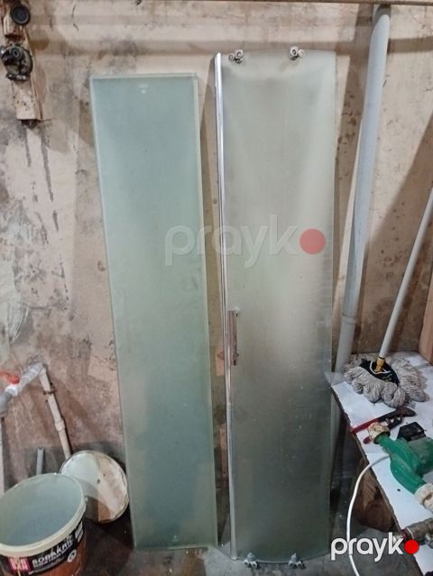 Şüşə duş kabinası qapıları və panelləri - Material: temperli — Digah