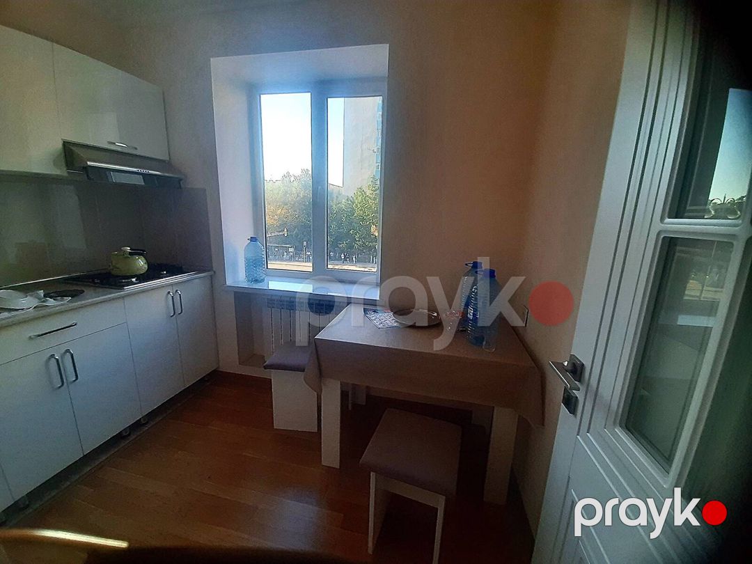 İcarəyə verilir 2 otaqlı köhnə tikili 45 m² — Mənzil, Bakı (6)