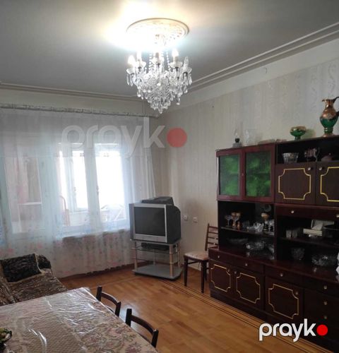 Satılır 3 otaqlı köhnə tikili 85 m² — Bakı