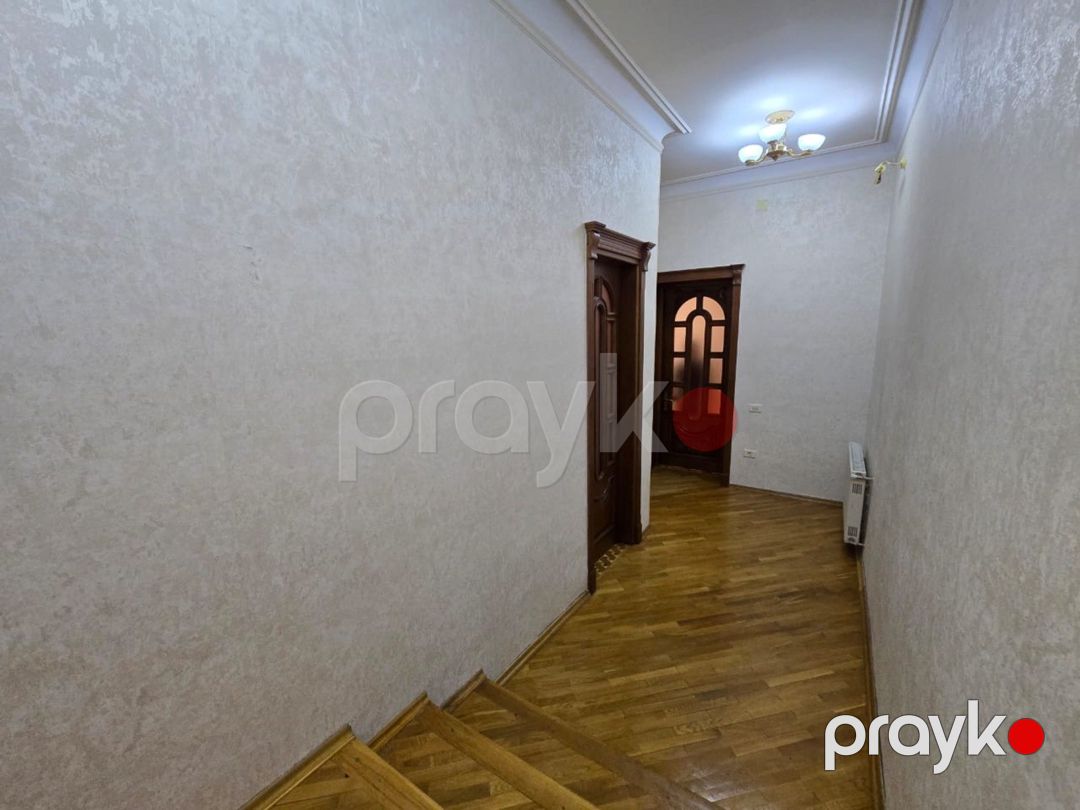 Satılır 11 otaqlı həyət evi/bağ evi 562 m² — Ev, villa, Bakı (9)