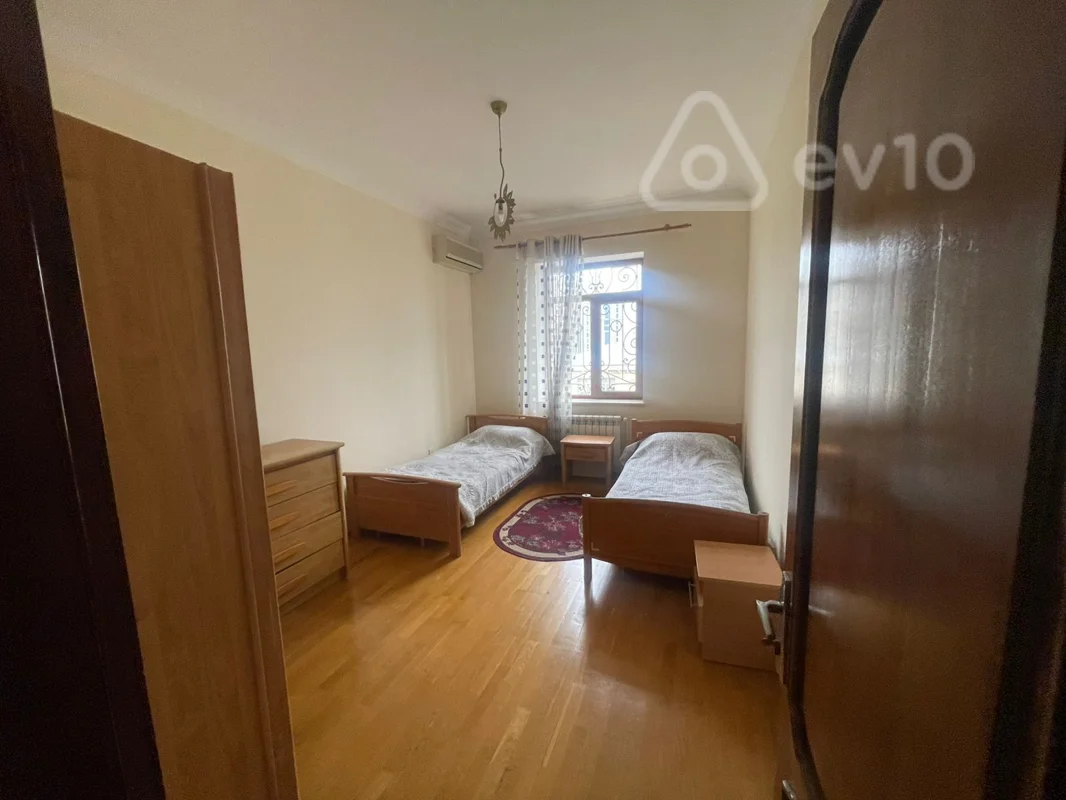 5 otaqlı mənzil, 200 m², İsmayil bəy Qutqaşınlı küç — kirayə — Mənzil, Bakı (9)
