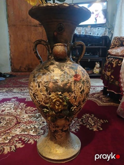 Bir vaza, Keramika — Bakı