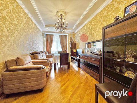 Satılır 3 otaqlı köhnə tikili 80 m² — Bakı