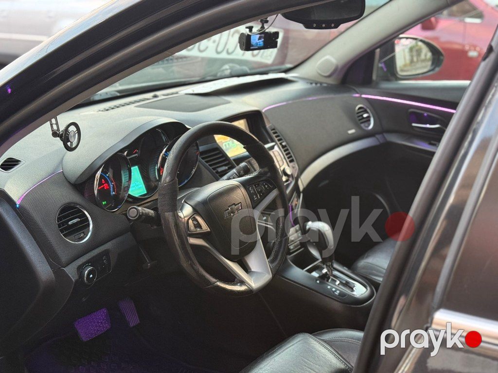 Chevrolet Cruze, 1.4 L, 2015 il, 303 000 km — Avtomobillər, Bakı (9)