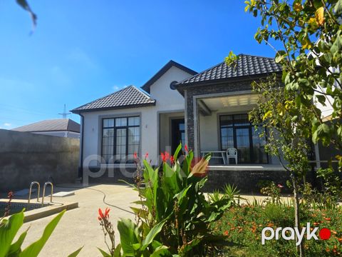 Satılır 4 otaqlı həyət evi/bağ evi 180 m² — Bakı
