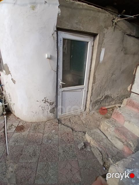 Sabuncda bazara marsurta yaxn heyetde 2 ev var hamam tualet opsdi — Bakı