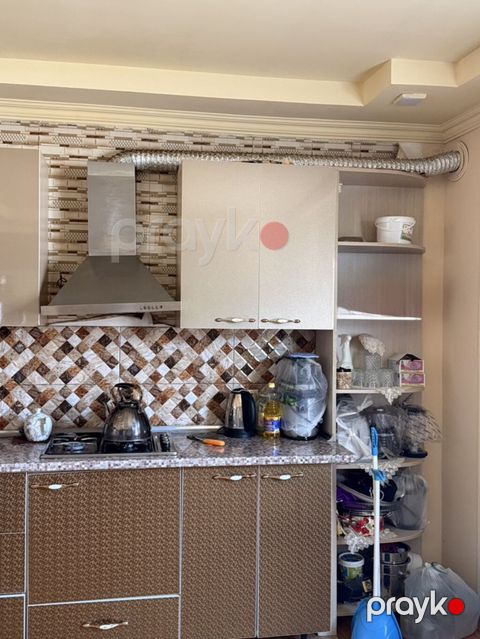 Mətbəx mebeli dəsti – L formalı, yuxarı-aşağı dolablarla komplekt — Bakı