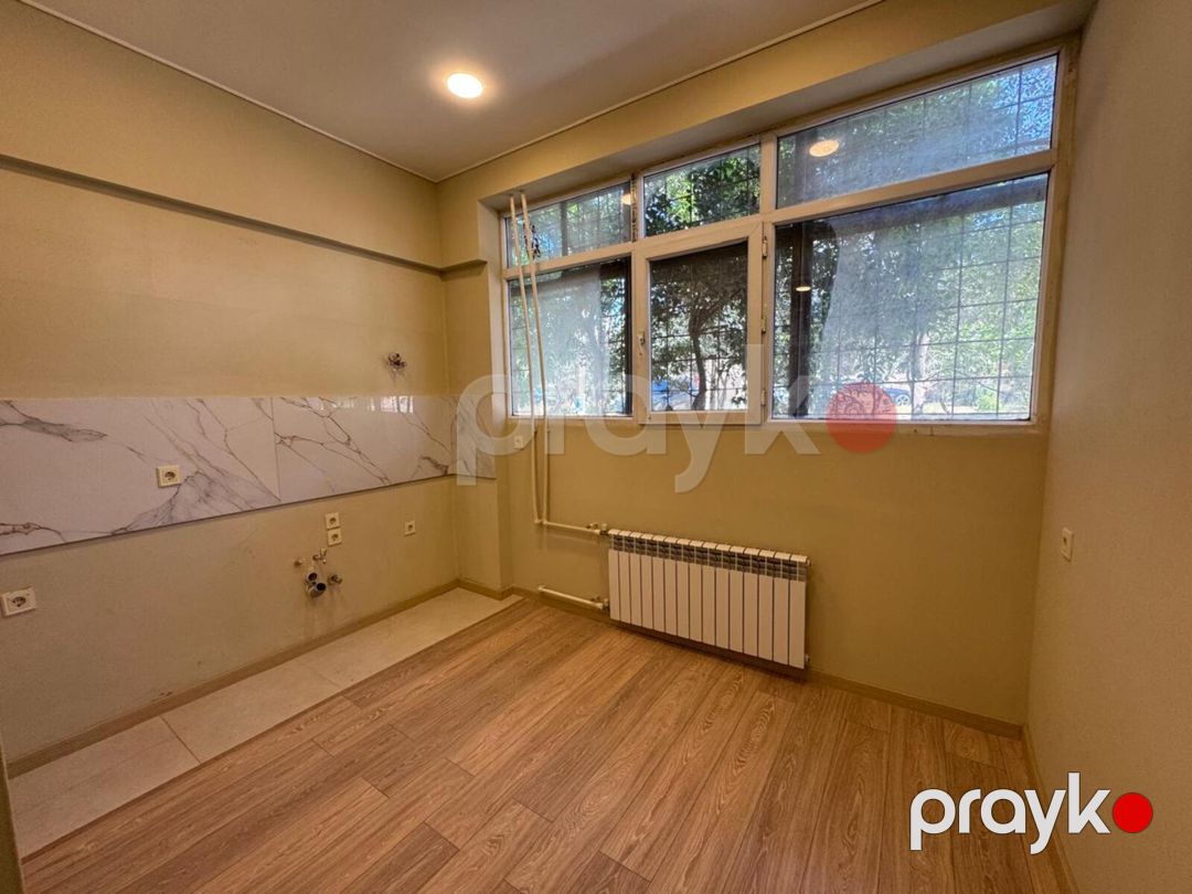 Satılır 2 otaqlı köhnə tikili 60 m² — Mənzil, Bakı (3)