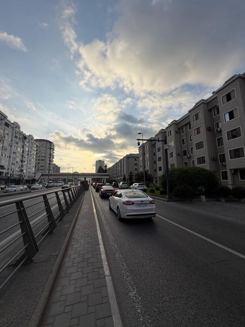 Satılır 3 otaqlı köhnə tikili 70 m² — Bakı