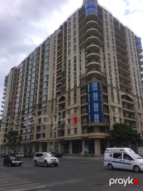 Satılır 3 otaqlı yeni tikili 328 m² — Bakı