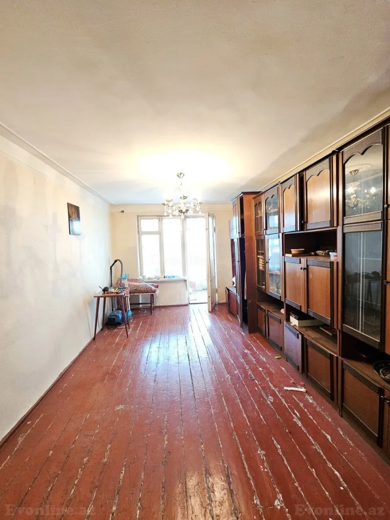 Satılır 3 otaqlı Mənzil Köhnə tikili 75 m² Bakı, Nizami r., Qara Qarayev m — Mənzil, Bakı (2)