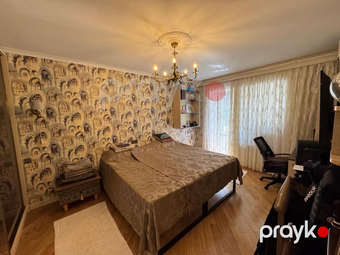 Satılır 4 otaqlı köhnə tikili 140 m² — Mənzil, Bakı (7)
