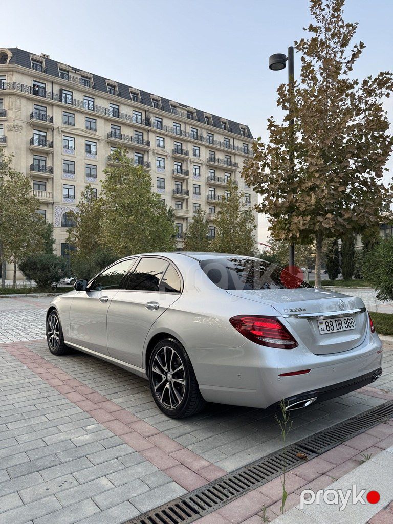 Mercedes E 220 d, 2.0 L, 2016 il, 125 000 km — Avtomobillər, Bakı (5)