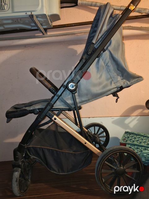 Uşaq arabası — Bakı