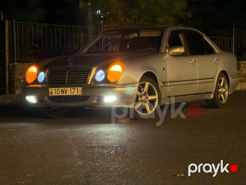 Mercedes E 230, 2.3 L, 1996 il, 300 000 km — Qəbələ