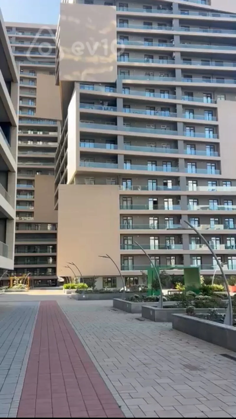 3 otaqlı mənzil, 110 m², Grand Hayat y/k 10-Cu Bina — kirayə — Bakı