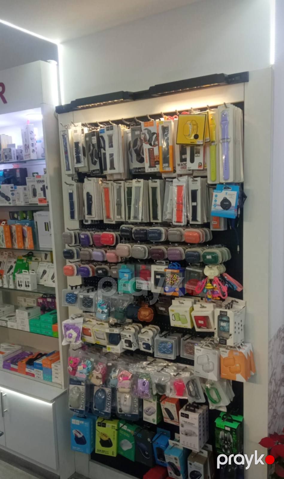 Satılır Telefon aksesuarları mağazası üçün hazırlanmış — Mebel (5)