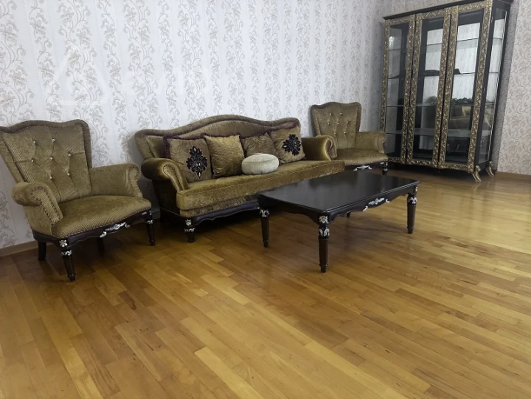 3 otaqlı mənzil, 145 m², Ənvər Hüseynov küçəsi — kirayə — Bakı