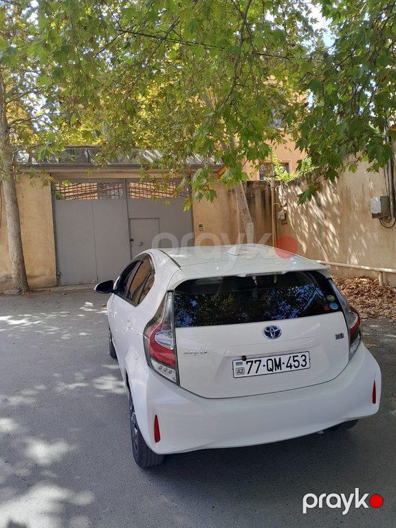 Toyota Aqua, 1.5 L, 0.87 kWh, 2017 il, 134 500 km — Avtomobillər, Bakı (9)