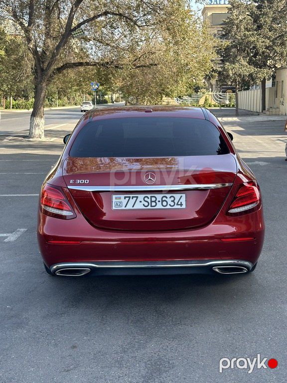 Mercedes E 300, 2.0 L, 2016 il, 107 000 km — Avtomobillər, Bakı (2)