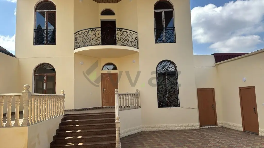 4 otaqlı Həyət evi Kirayə, Gəncə — Gəncə