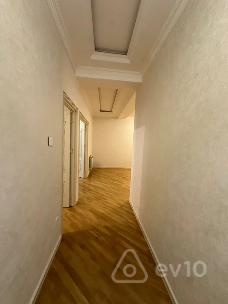 3 otaqlı mənzil, 130 m², inshaatcilar metro — kirayə — Mənzil, Bakı (12)