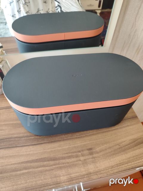 Dyson Airwrap Complete 6 başlığı var.yenidir.hədiyyə alinib.ehtiyyac — Xudat