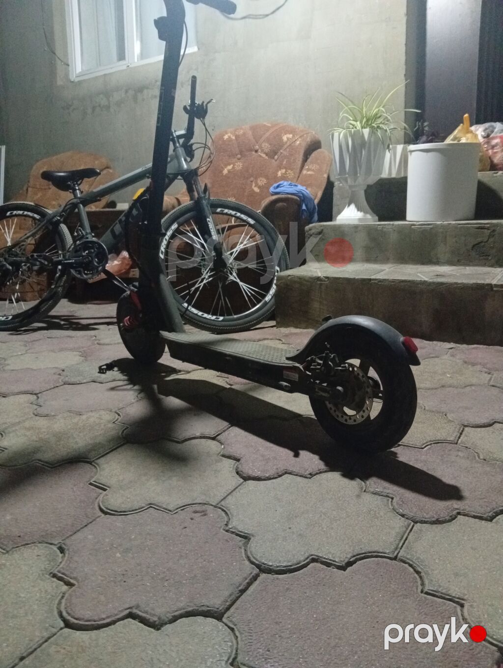İşlənmiş Elektrik samokat 10", 501 - 750 Vt, 26 - 35 km/s, Ödənişli çatdırılma — Skuterlər, Digah (3)
