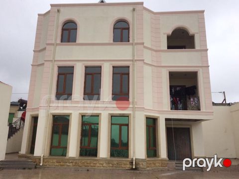 Satılır 9 otaqlı həyət evi/bağ evi 370 m² — Bakı