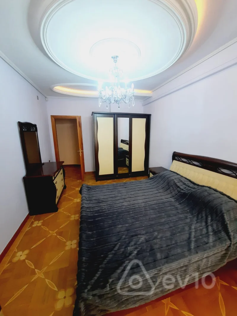 8 otaqlı mənzil, 427.6 m², Naxçıvan küç — Mənzil, Bakı (12)