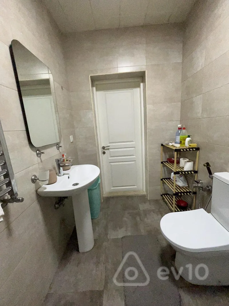 3 otaqlı mənzil, 100 m², Həsən bəy Zərdabi küçəsi — kirayə — Mənzil, Bakı (11)