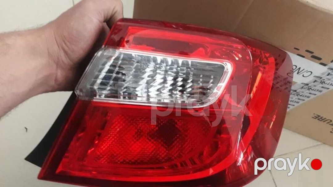 Toyota Camry 2012-2014 stop işığı — Ehtiyat hissələri və aksesuarlar, Bakı (2)