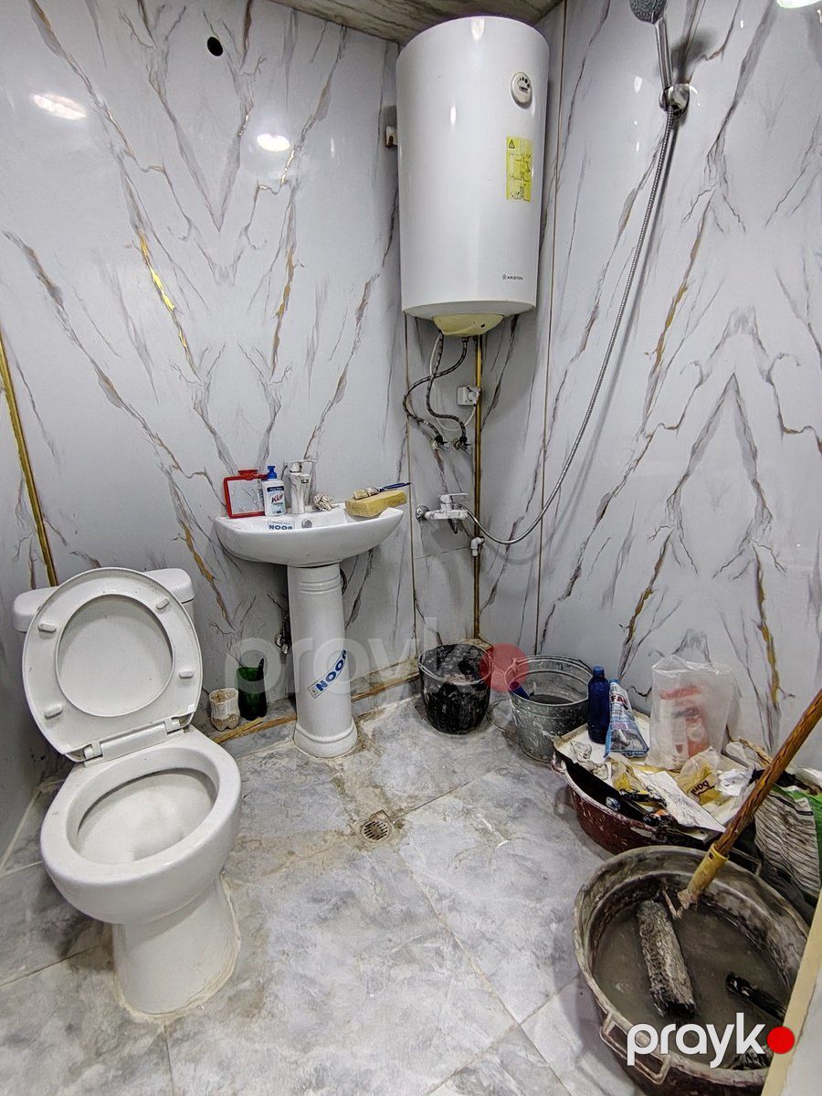 Satılır 1 otaqlı köhnə tikili 41 m² — Mənzil, Bakı (8)