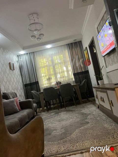 Satılır 2 otaqlı köhnə tikili 58 m² — Bakı