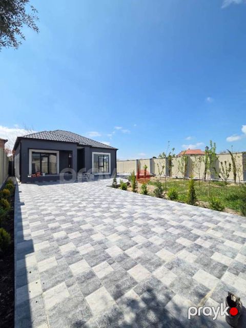 Satılır 3 otaqlı həyət evi/bağ evi 125 m² — Bakı