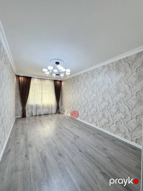 Satılır 3 otaqlı köhnə tikili 75 m² — Bakı