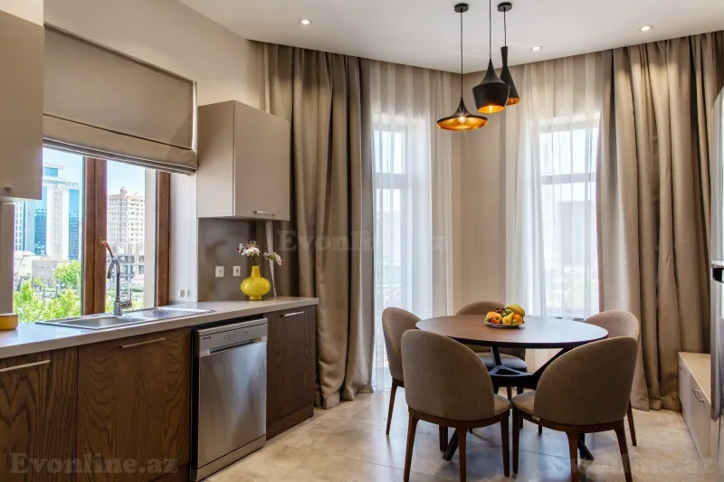 Kirayə verilir 3 otaqlı Mənzil Yeni tikili 165 m² Bakı, Nəsimi r., 28 May m — Mənzil, Bakı (3)