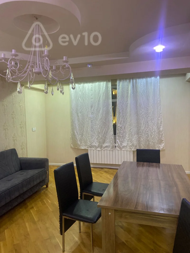 2 otaqlı mənzil, 70 m², Tofiq Abbasov küçəsi 38A — kirayə — Bakı