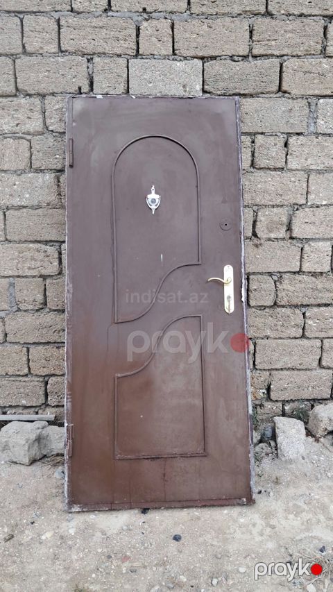 Dəmir qapılar — Bakı