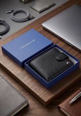 Premium Tommy Hilfiger kişi cüzdanı Qablaşma daxil - Rəng: qara — Сумки, чемоданы, кошельки