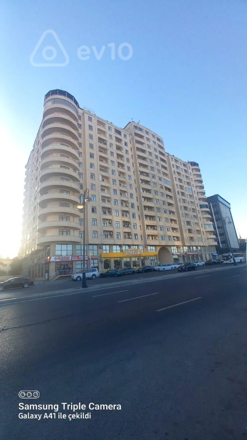 3 otaqlı mənzil, 152 m², Şərifzadə Küçəsi İctimai televiziyanın yanı — Bakı