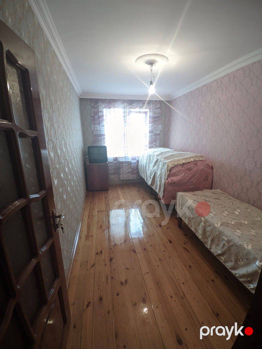 Satılır 4 otaqlı köhnə tikili 100 m² — Mənzil, Bakı (6)