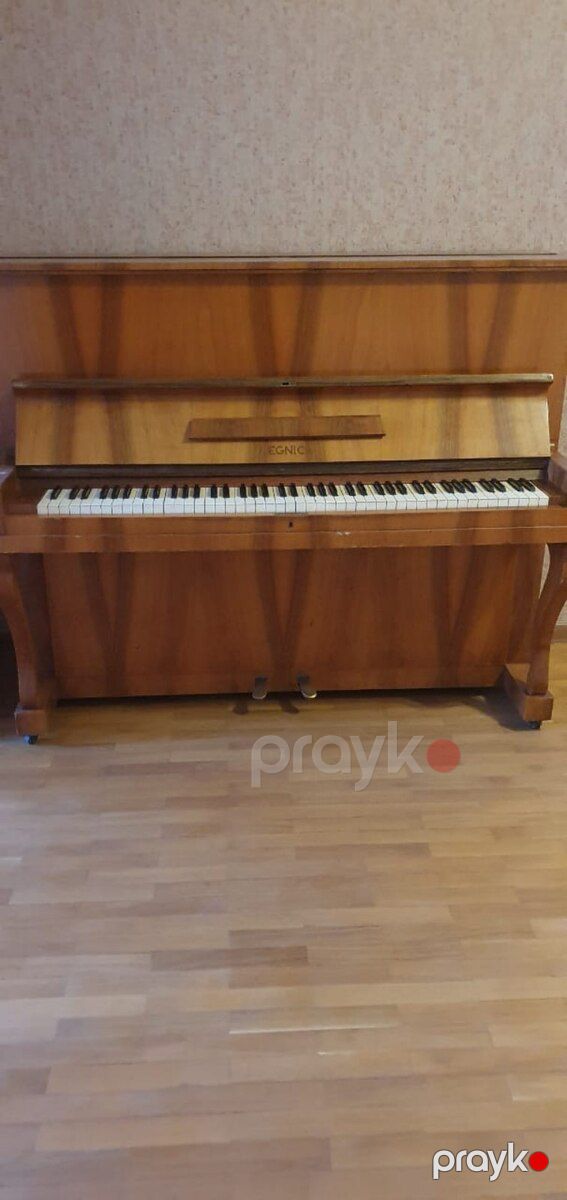 Pianino Legnica — Musiqiə alətləri, Bakı (2)