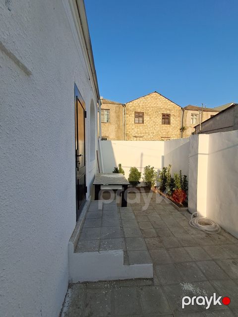 Satılır 3 otaqlı həyət evi/bağ evi 75 m² — Bakı