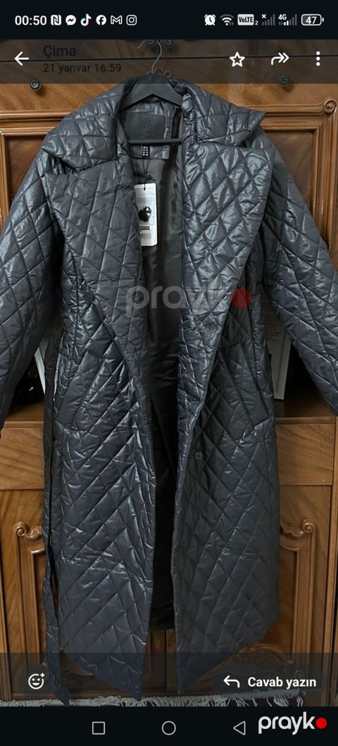 Qadınlar üçün uzun quilted (kapitone) palto - Rəng: tünd boz/metallic — Digah