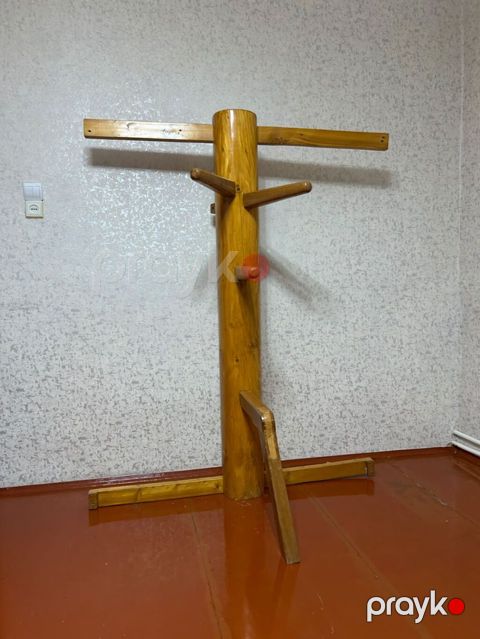 Wing Chun taxta məşq manekeni (Wooden Dummy) satılır. 3 qol + 1 ayaq — Bakı