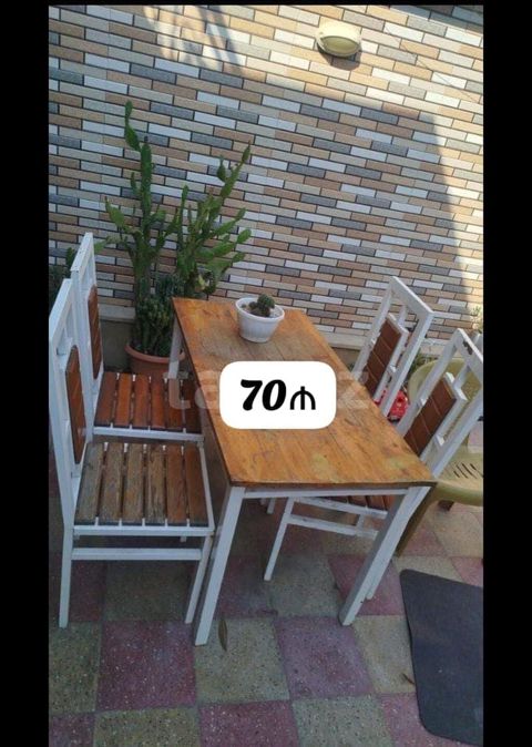 Masa dəsti 70₼. 13 dəst var. Material taxta və dəmirdi. Bundan əlavə — Digah