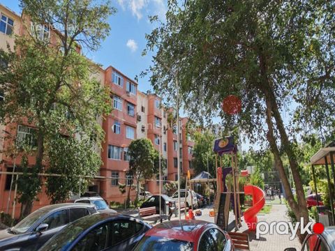 Satılır 6 otaqlı Bina evi menzil (Köhnə tikili), 65 m², Nizami rayonu — Bakı